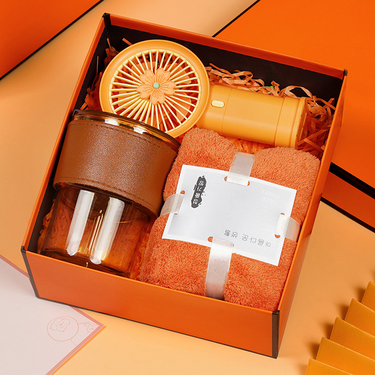 Custom Logo Holiday Practical Gift Box Set | Premium Corporate Gifts and Custom Gifts
